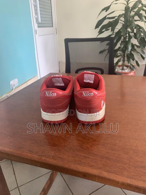 Nike Men’s Low Verdy Dunks - thumbnail 4