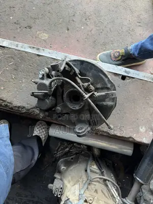 Complete Hub  Isuzu Dmax 4wd