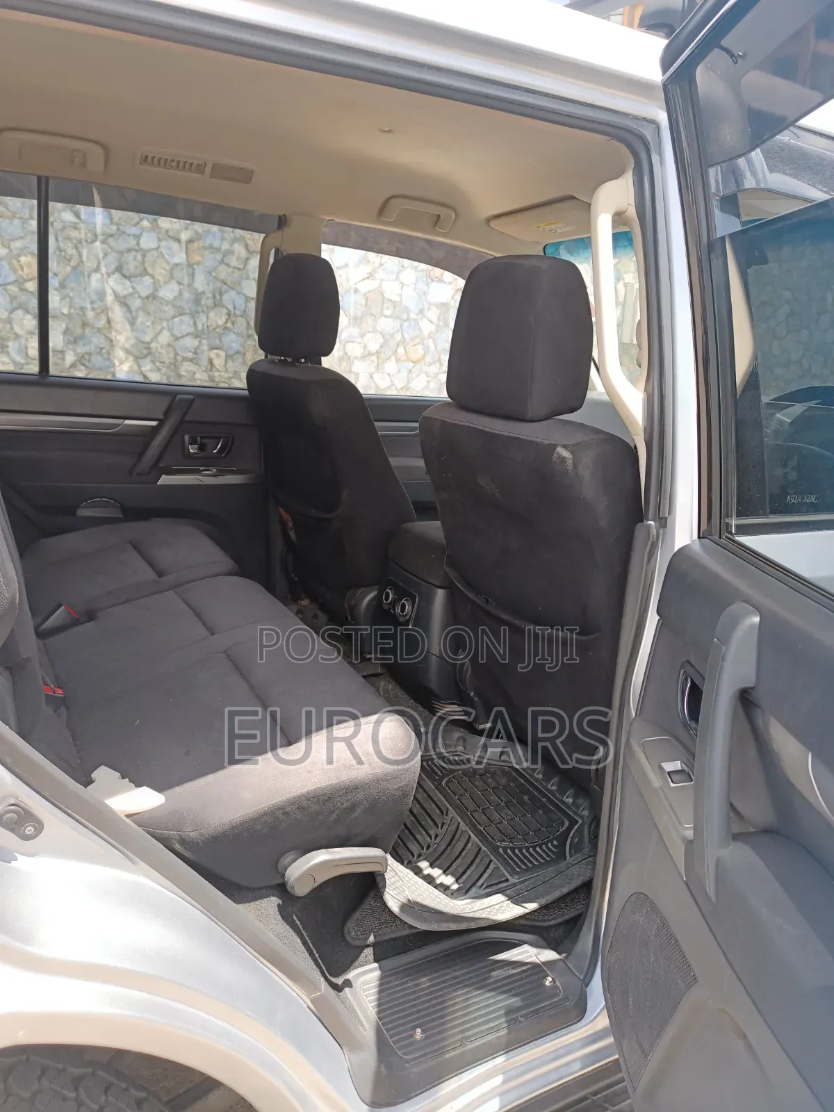 Mitsubishi Pajero V90 3.2 DI-D 2013 Silver