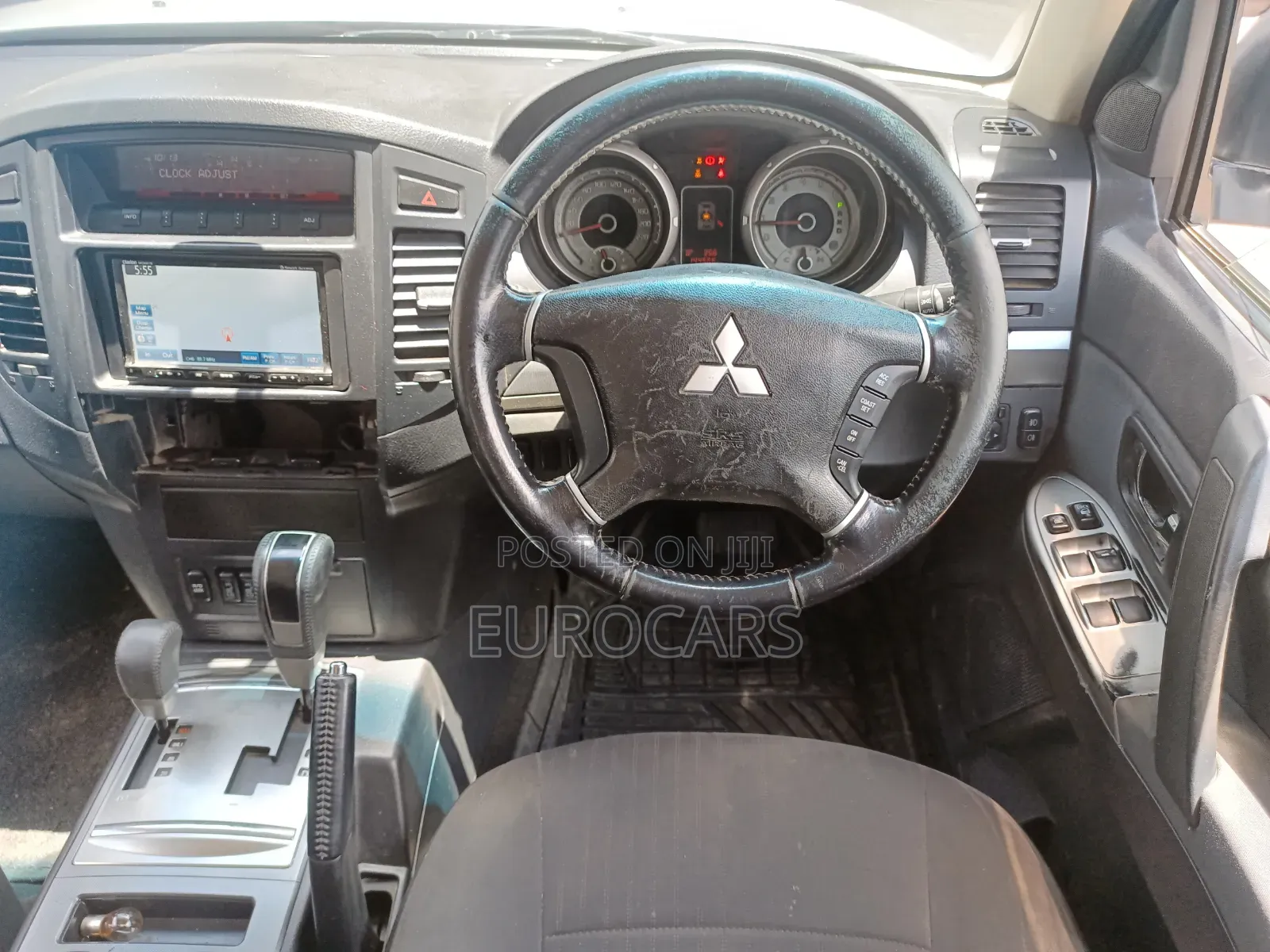 Mitsubishi Pajero V90 3.2 DI-D 2013 Silver