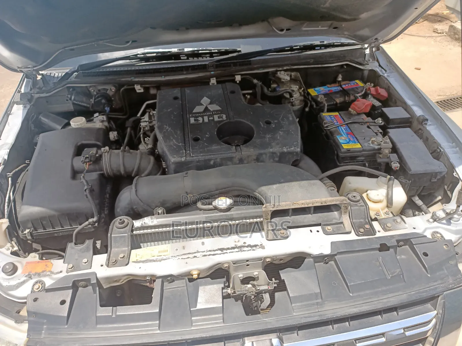 Mitsubishi Pajero V90 3.2 DI-D 2013 Silver