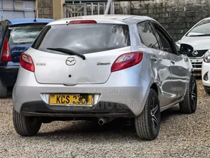 Mazda Demio 2011 Silver
