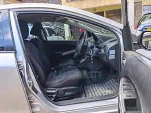 Mazda Demio 2011 Silver