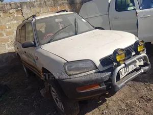 Toyota RAV4 2004 White
