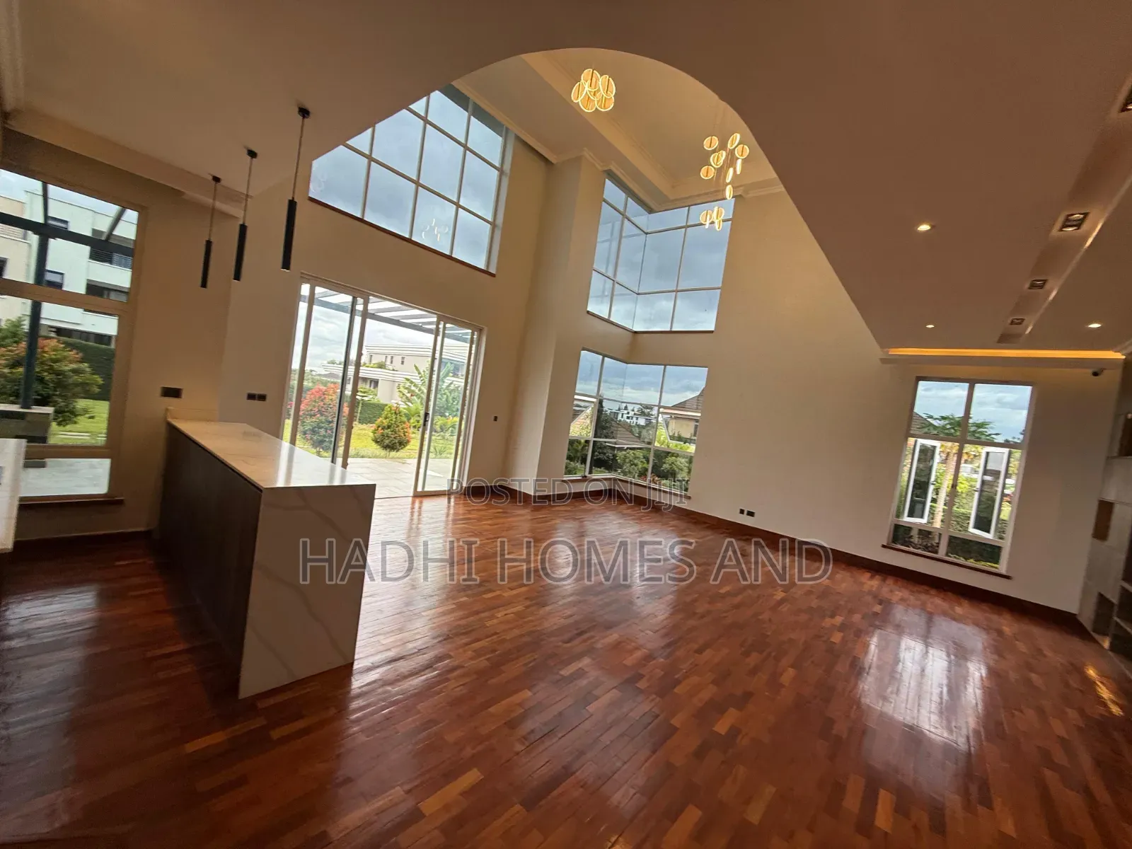 4bdrm Mansion in Tatu City, Nairobi Central for rent