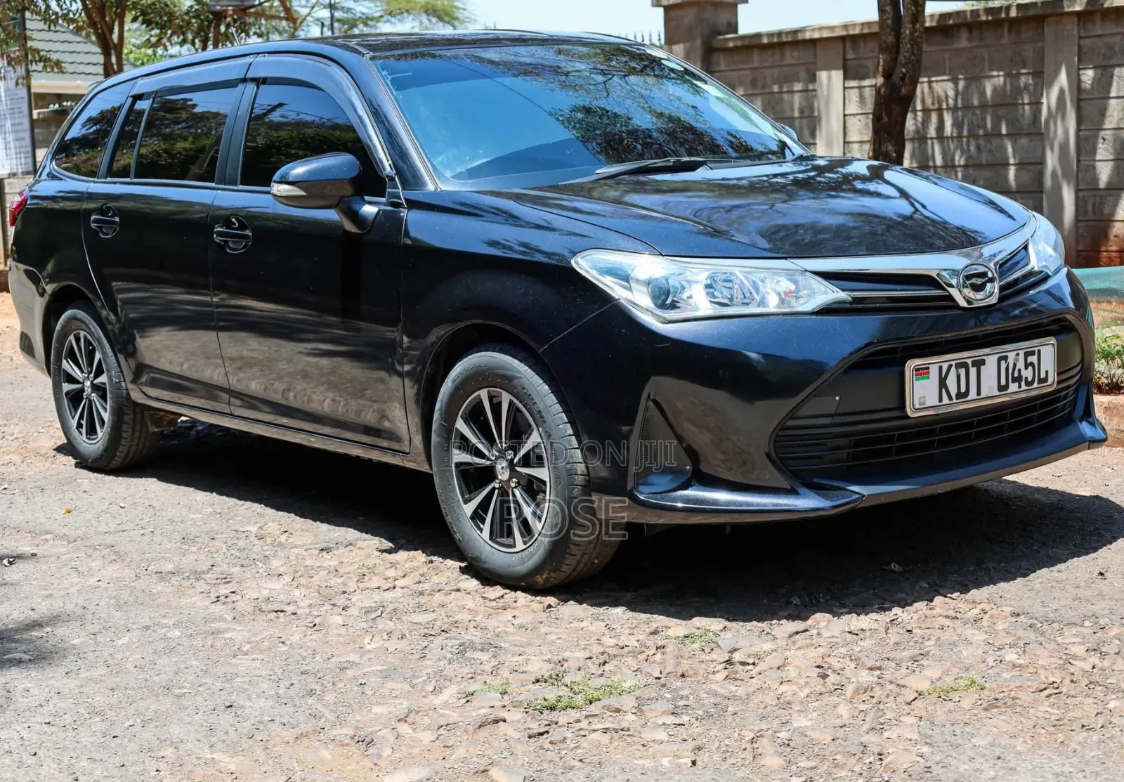 Toyota Corolla Fielder 2018 Black