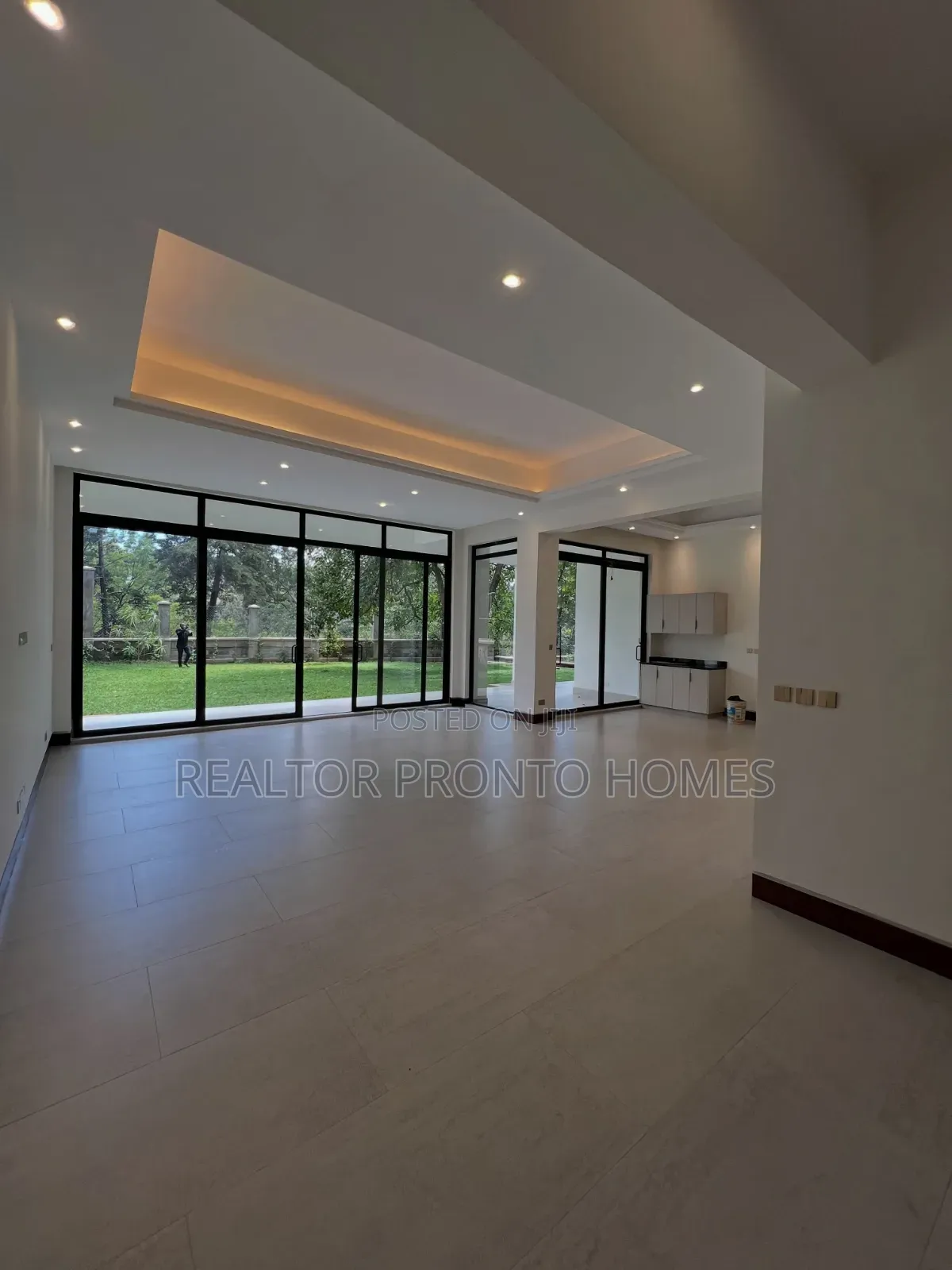 5bdrm Villa in Westlands, Spring Valley for rent