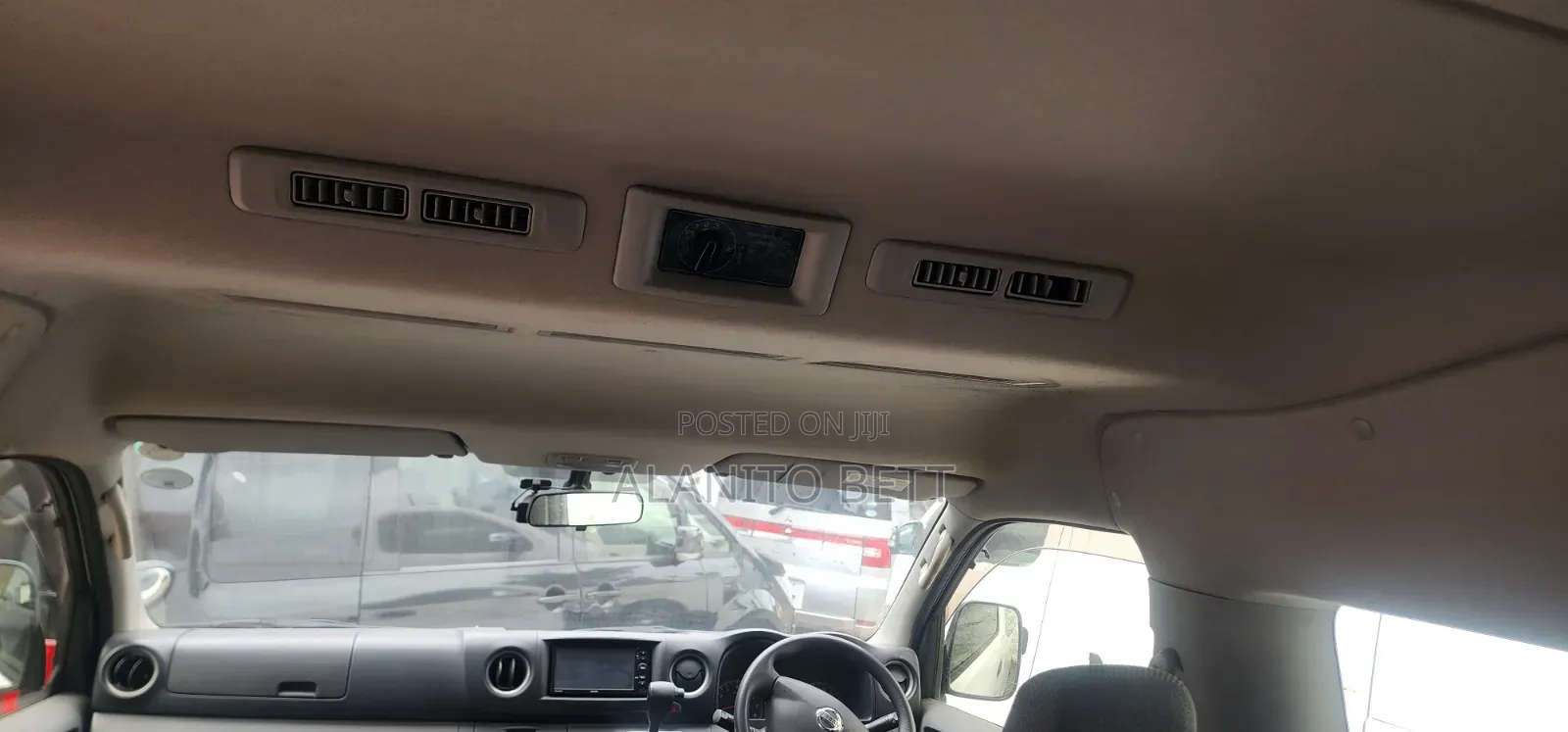 Nissan Caravan (Urvan) 2019 White