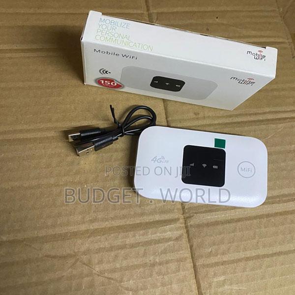 Long Battery Life Portable Universal Wireless 4G Pocket MiFi Router - - main view