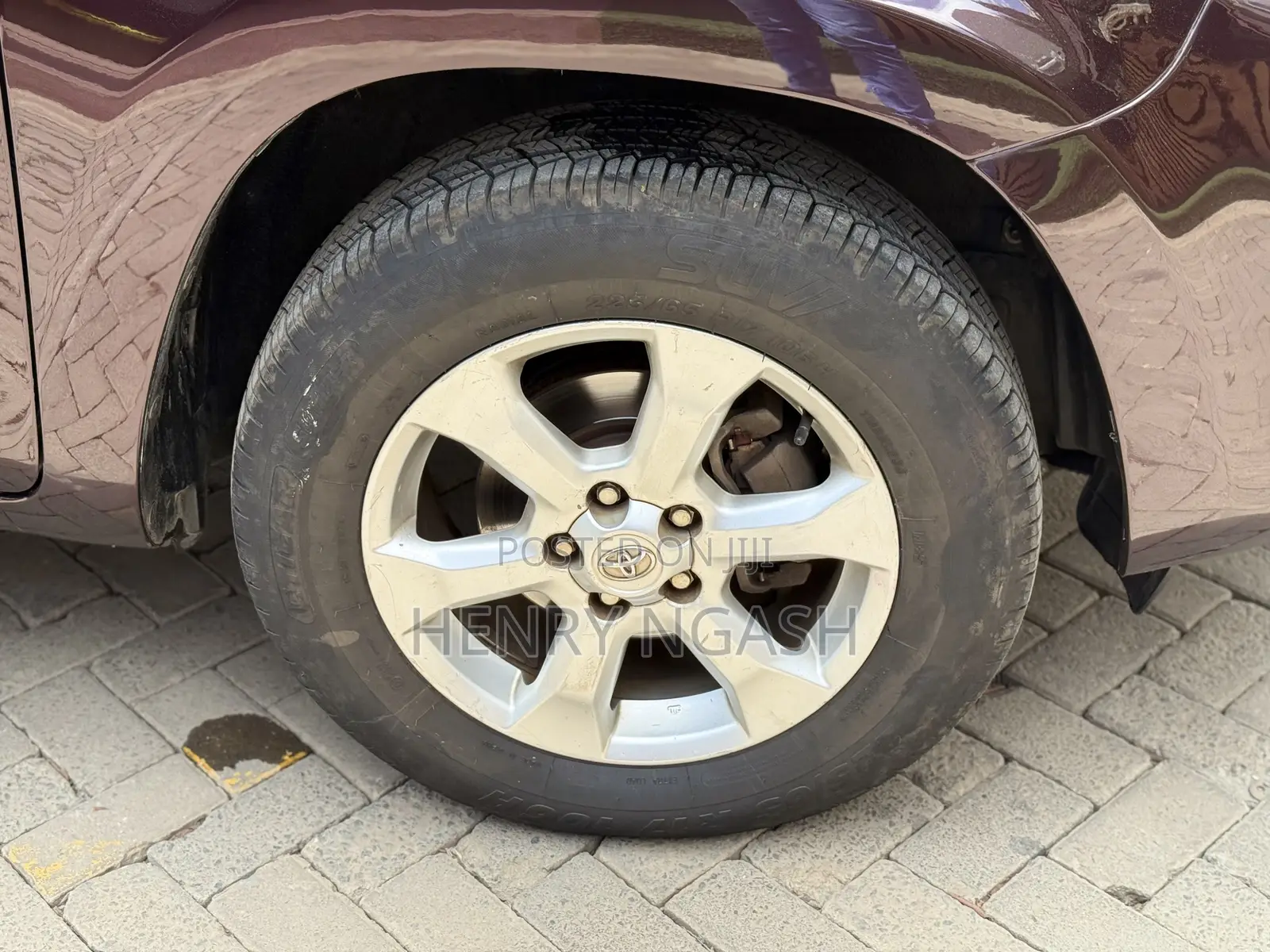 Toyota Vanguard 2011 Purple