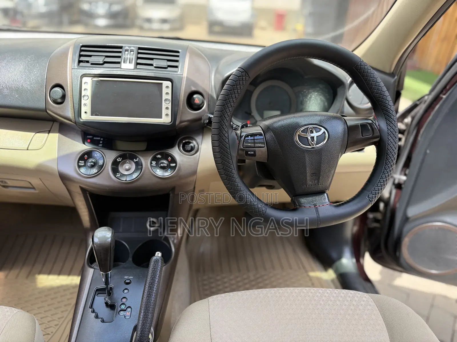 Toyota Vanguard 2011 Purple