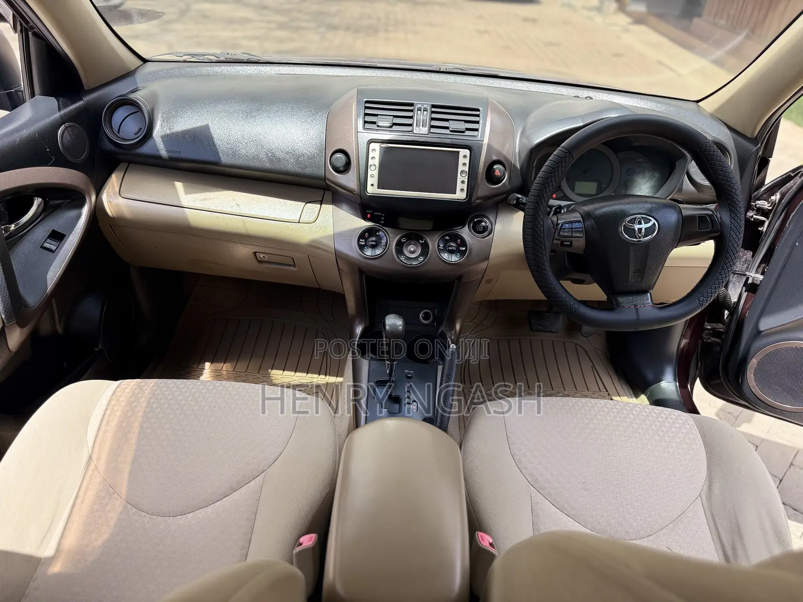 Toyota Vanguard 2011 Purple