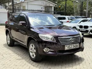 Toyota Vanguard 2011 Purple