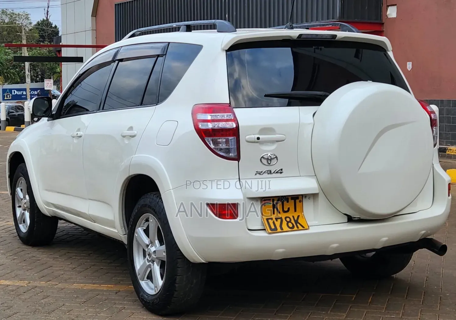 Toyota RAV4 2.5 2011 White
