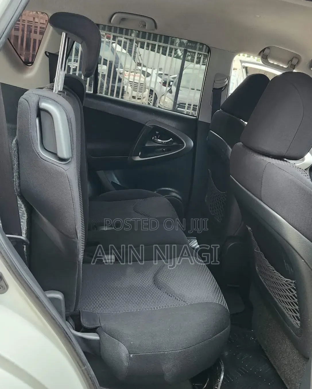 Toyota RAV4 2.5 2011 White