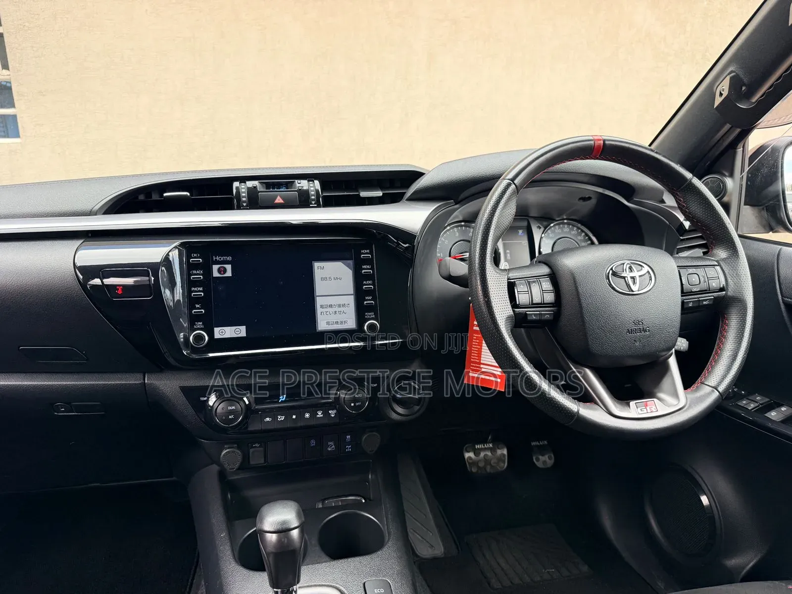 Toyota Hilux 2022 Black