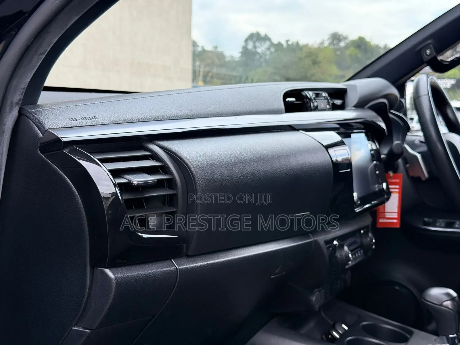 Toyota Hilux 2022 Black