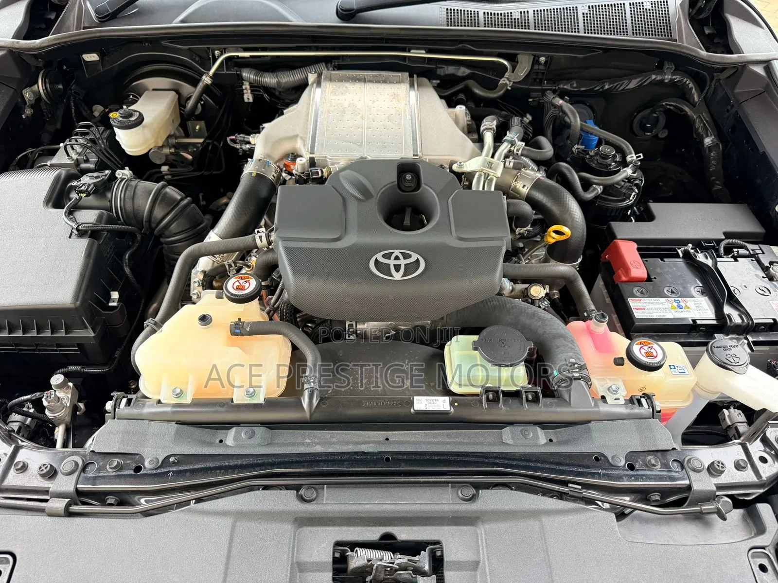 Toyota Hilux 2022 Black