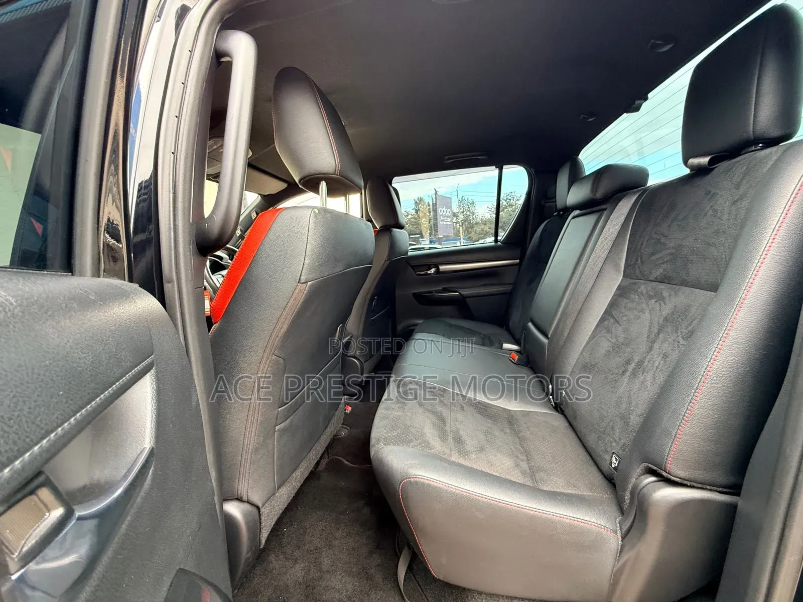 Toyota Hilux 2022 Black