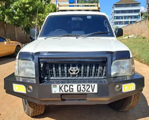Toyota Land Cruiser Prado 2003 White