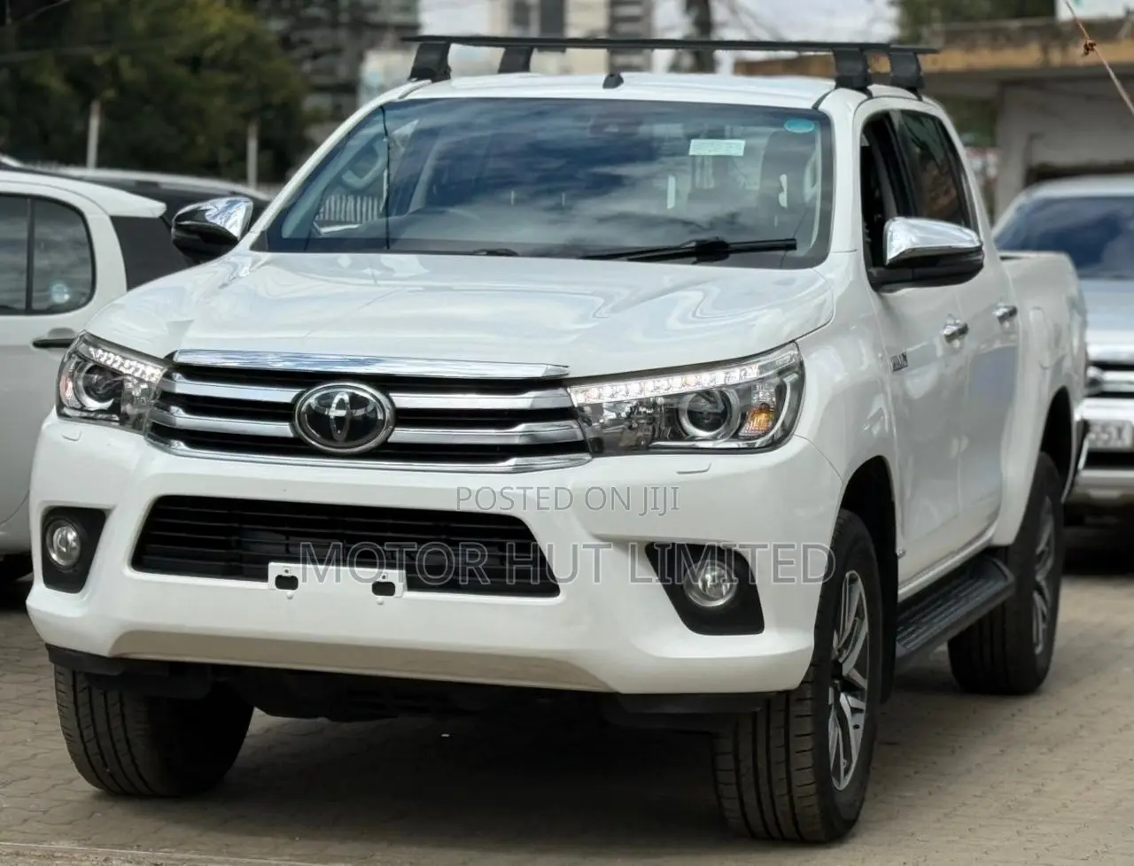 Toyota Hilux 2019 White