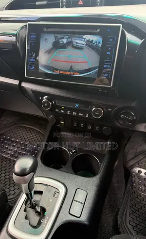 Toyota Hilux 2019 White