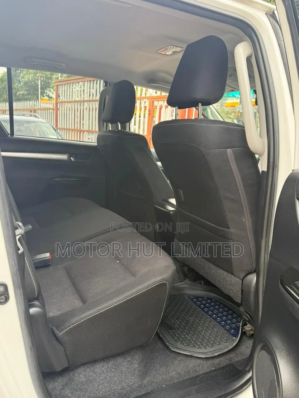 Toyota Hilux 2019 White