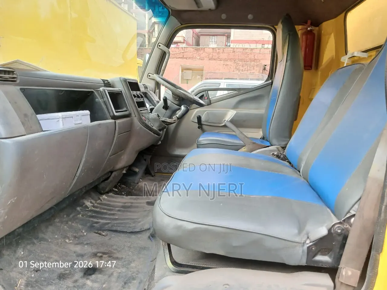 Mitsubishi Canter Truck 2013 Yellow