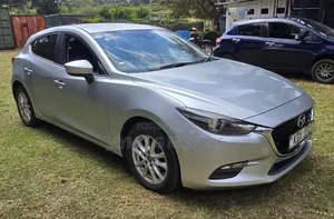 Mazda Axela 2018 Silver