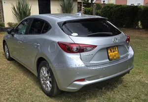 Mazda Axela 2018 Silver