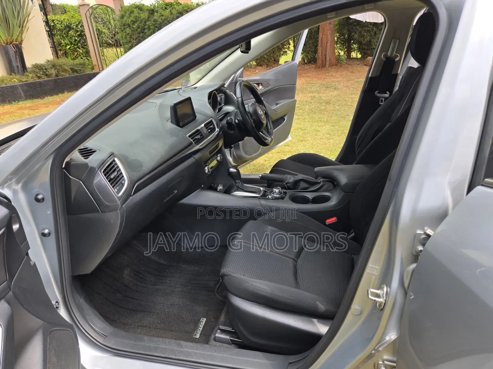 Mazda Axela 2018 Silver