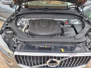 Volvo XC60 2019 Gray