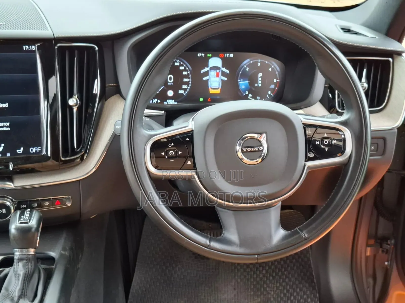 Volvo XC60 2019 Gray