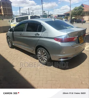 Honda Grace 2016 Gray