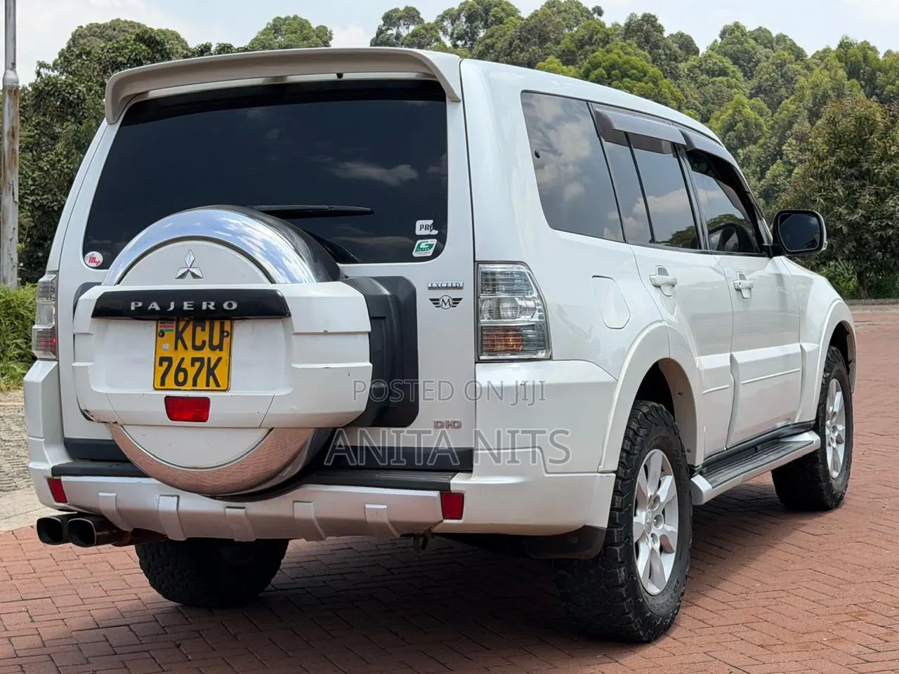 Mitsubishi Pajero 3.2 Di-Dc GLS 2012 White