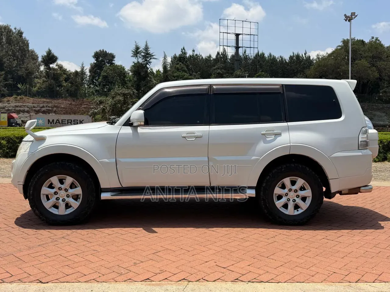 Mitsubishi Pajero 3.2 Di-Dc GLS 2012 White