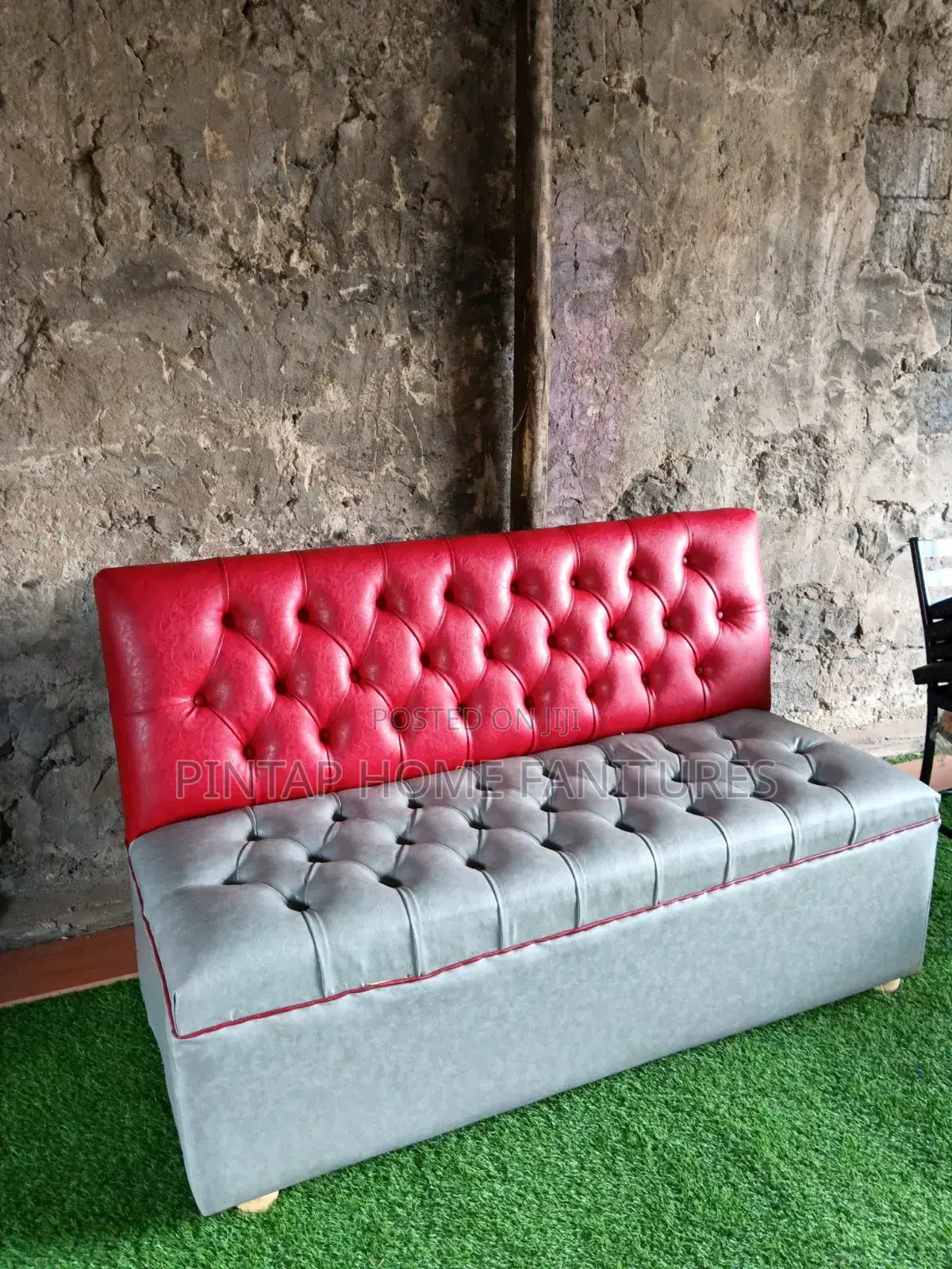 Restaurant/Waiting Coach