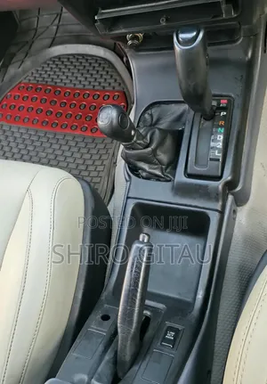 Toyota Hilux Surf 2004 Blue