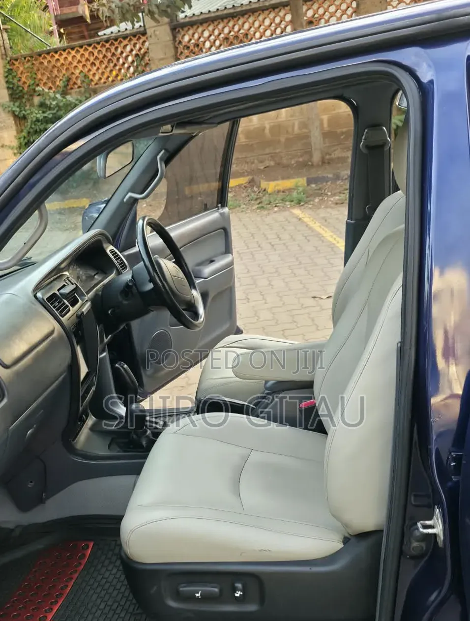 Toyota Hilux Surf 2004 Blue