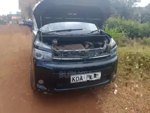 Toyota Voxy 2013 Black