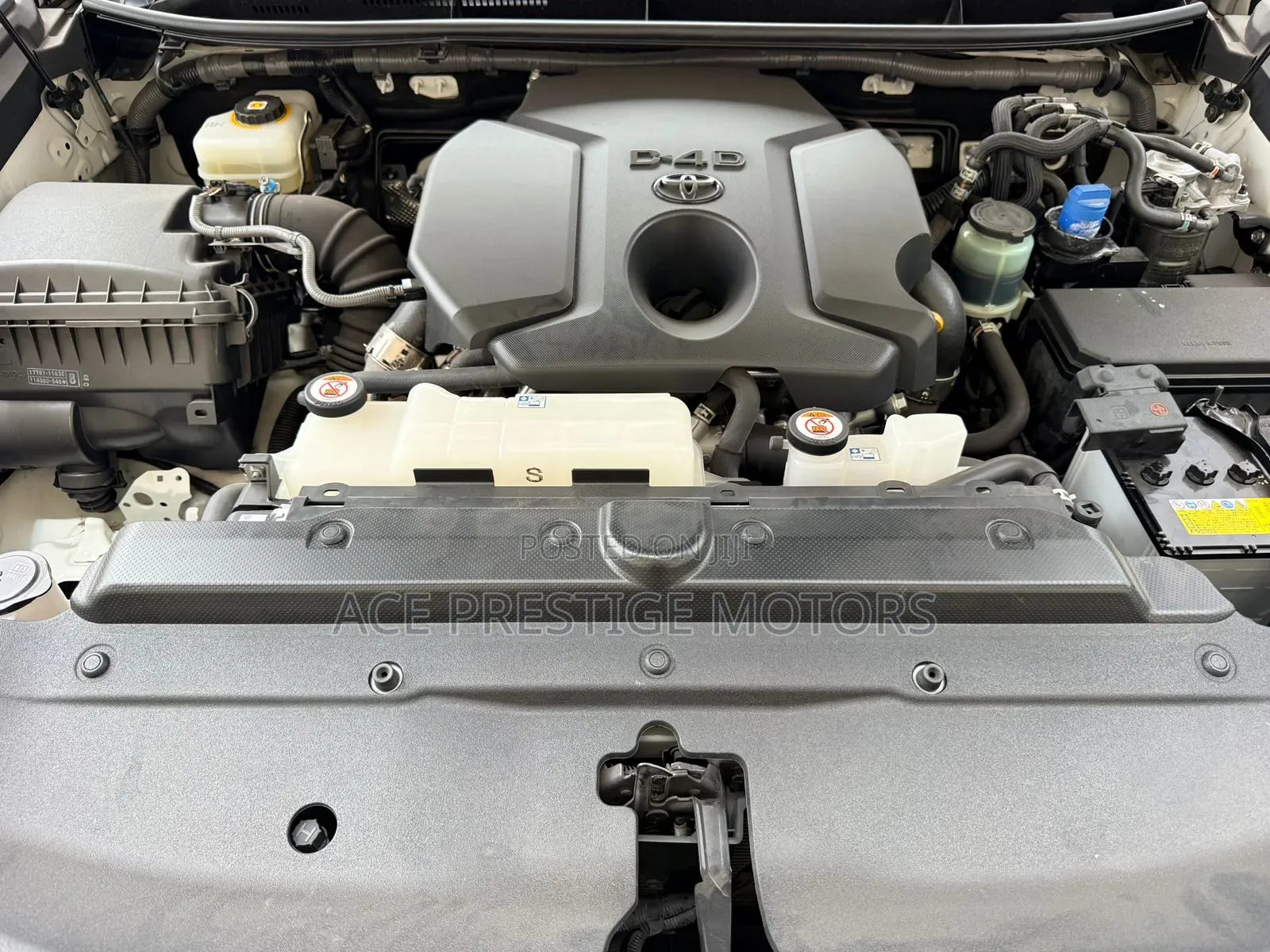 Toyota Land Cruiser Prado 2021 White