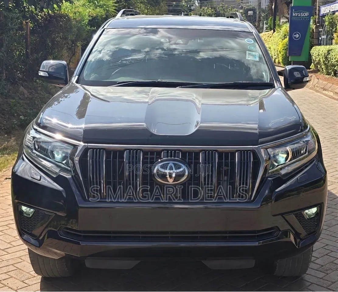 Toyota Land Cruiser 2021 Black