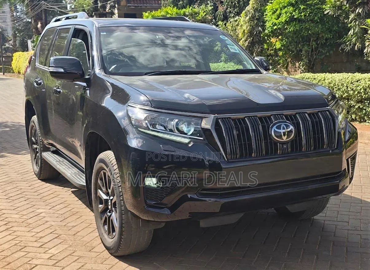 Toyota Land Cruiser 2021 Black