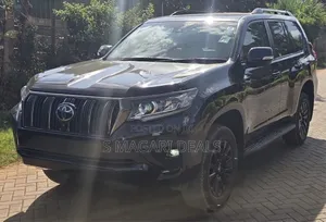 Toyota Land Cruiser 2021 Black
