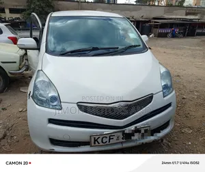 Toyota Ractis 2009 White