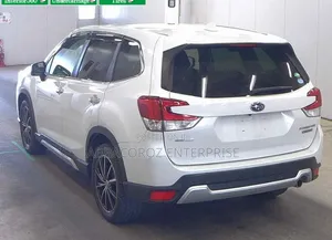 Subaru Forester 2018 White