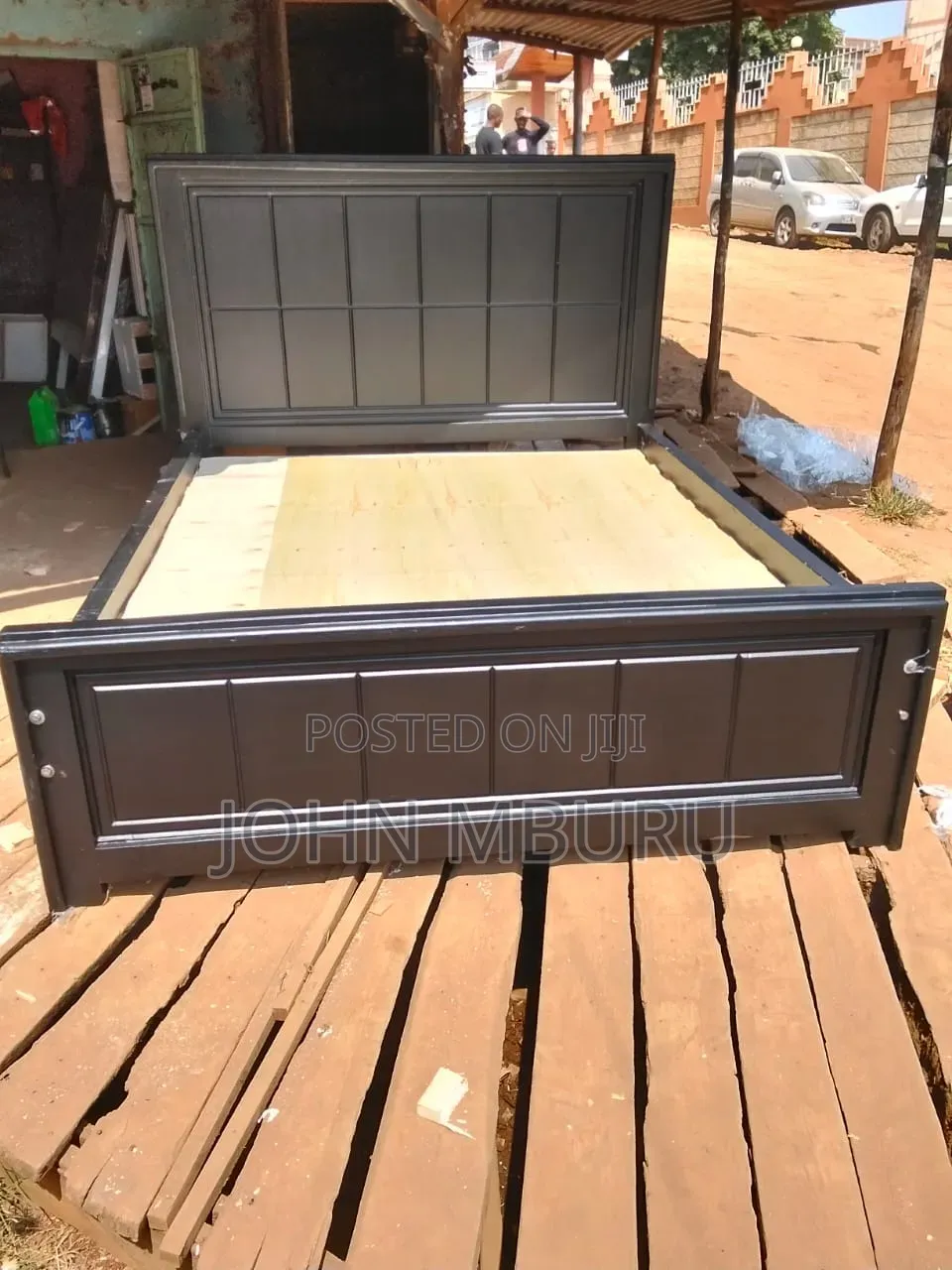 Board Bed 5by6 Hard Wood Bluegum