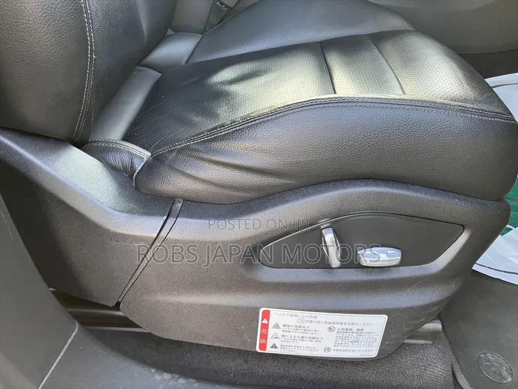 Porsche Cayenne S AWD 2019 Off white
