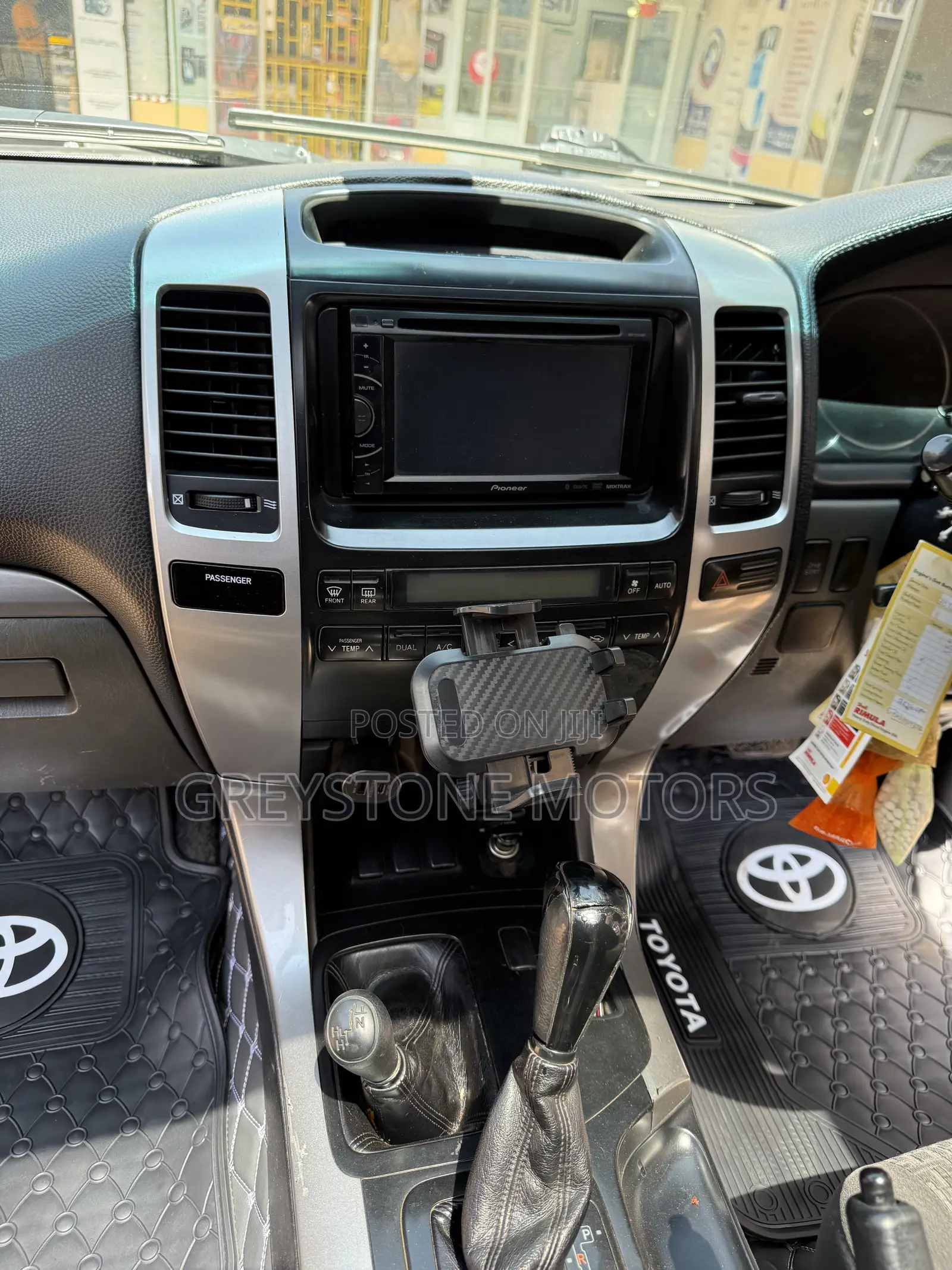 Toyota Land Cruiser Prado 3.0 D-4D 5dr 2005 Gray
