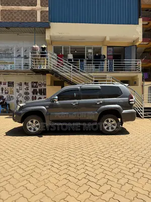 Toyota Land Cruiser Prado 3.0 D-4D 5dr 2005 Gray